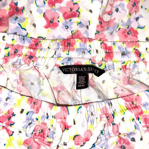 Victoria's Secret Pink MED Floral Lounge Pajama Shorts w/ Pockets & Drawstring - Picture 2 of 3